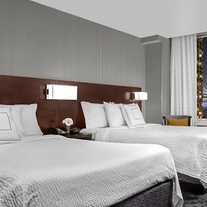 Camera con letto queen size